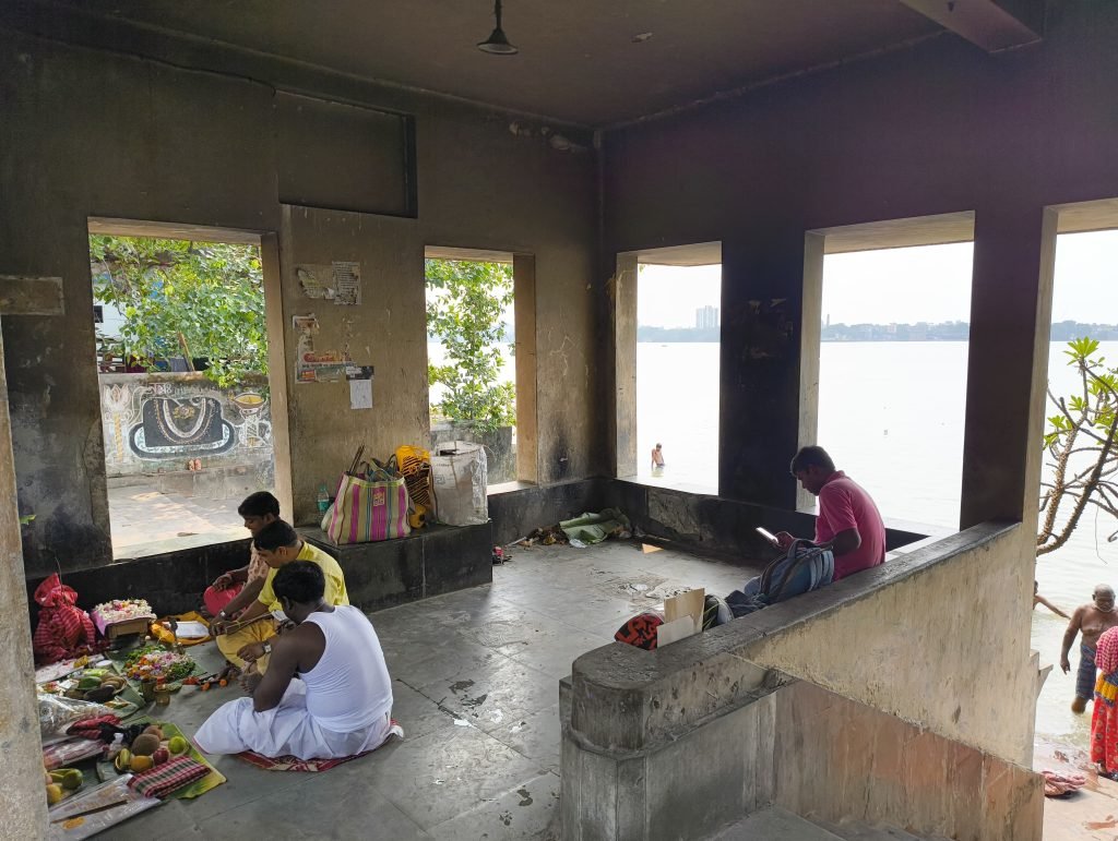 Post-Cremation Rituals - The Balance between Life and Death